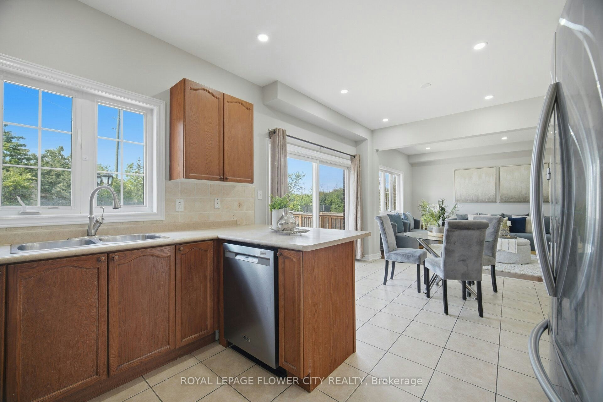 56 Laurentide Crescent, Brampton, ON, L6P 1Y4 - 11