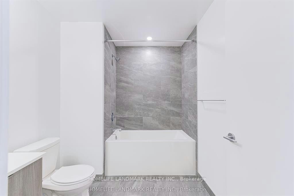 395 Square One Drive, Mississauga, ON, L5B 0P6 - 15