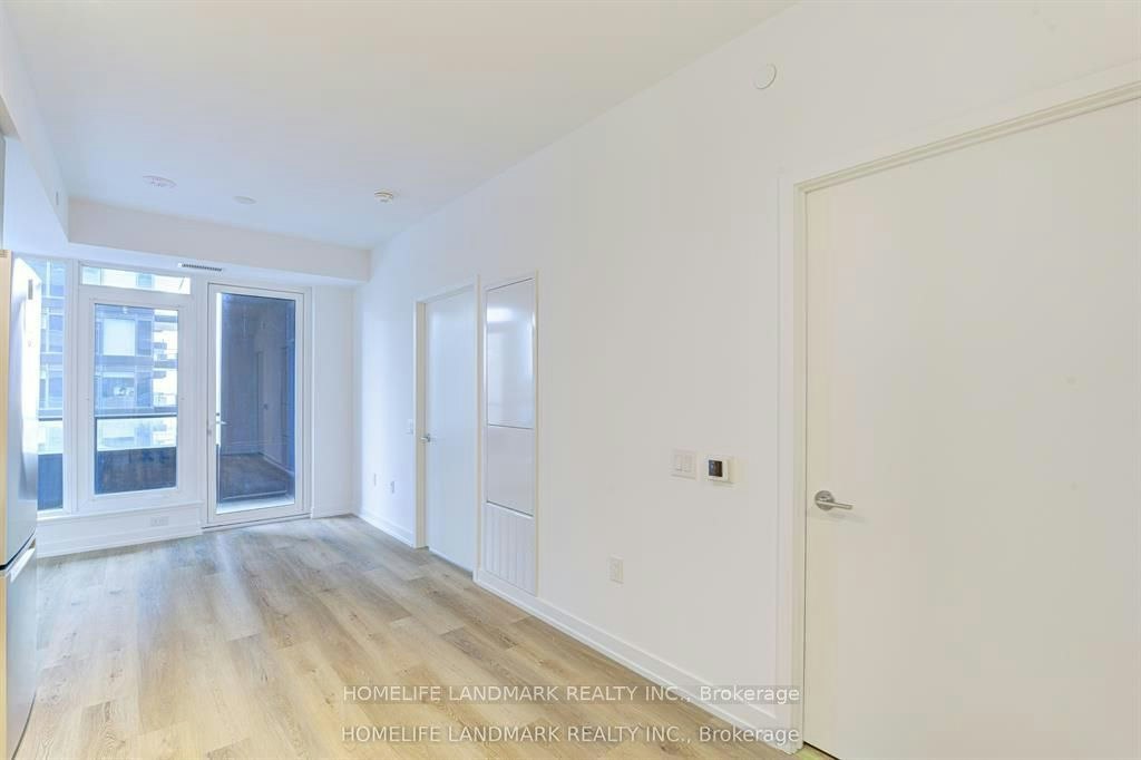 395 Square One Drive, Mississauga, ON, L5B 0P6 - 6