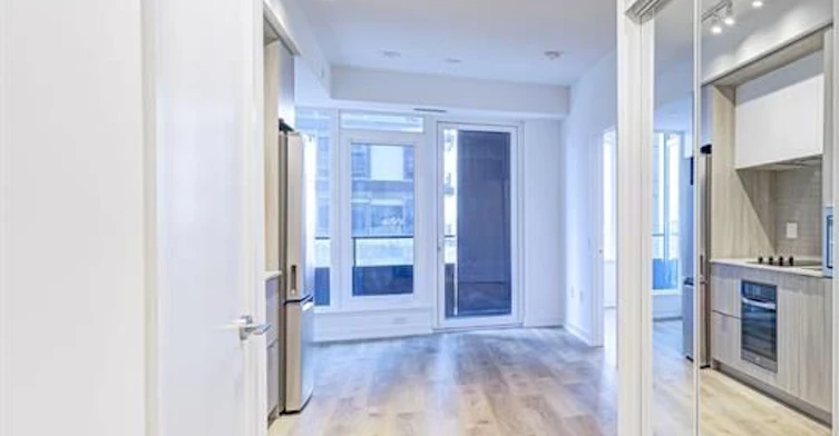 395 Square One Drive, Mississauga, ON, L5B 0P6 - 5
