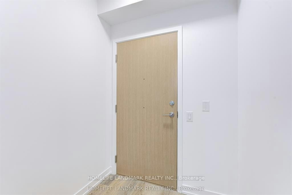 395 Square One Drive, Mississauga, ON, L5B 0P6 - 3