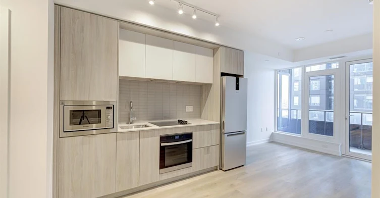 395 Square One Drive, Mississauga, ON, L5B 0P6 - 8
