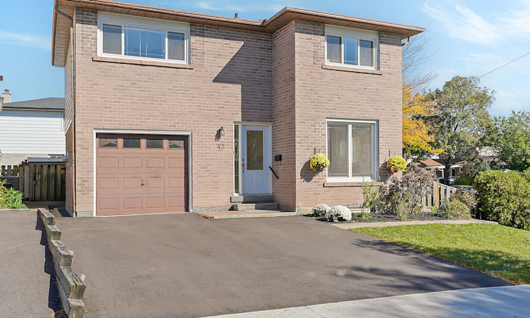43 Franca Crescent
