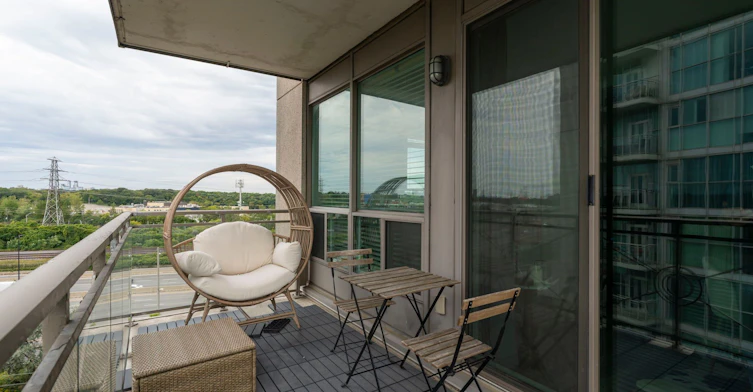 907-88 Palace Pier Court, Toronto, ON, M8V 4C2 - 23
