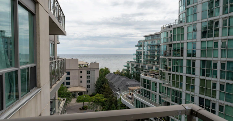 907-88 Palace Pier Court, Toronto, ON, M8V 4C2 - 24