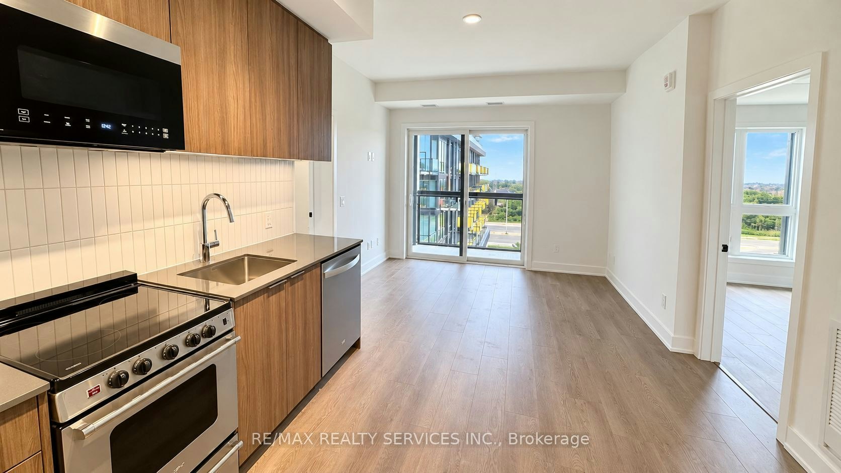 615-3008 William Cutmore Boulevard, Oakville, ON, L6H 8A4 - 3