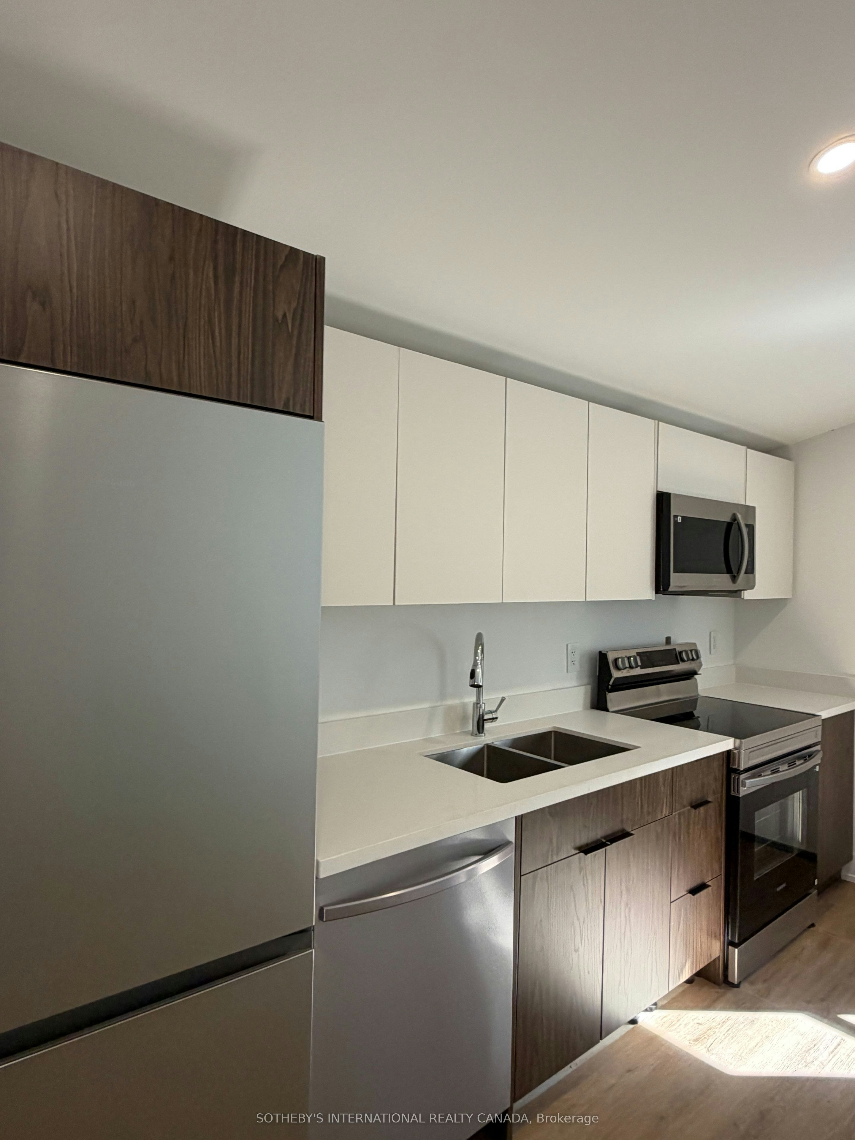 5-60 Cannon Road, Toronto, ON, M8Y 1S1 - 6