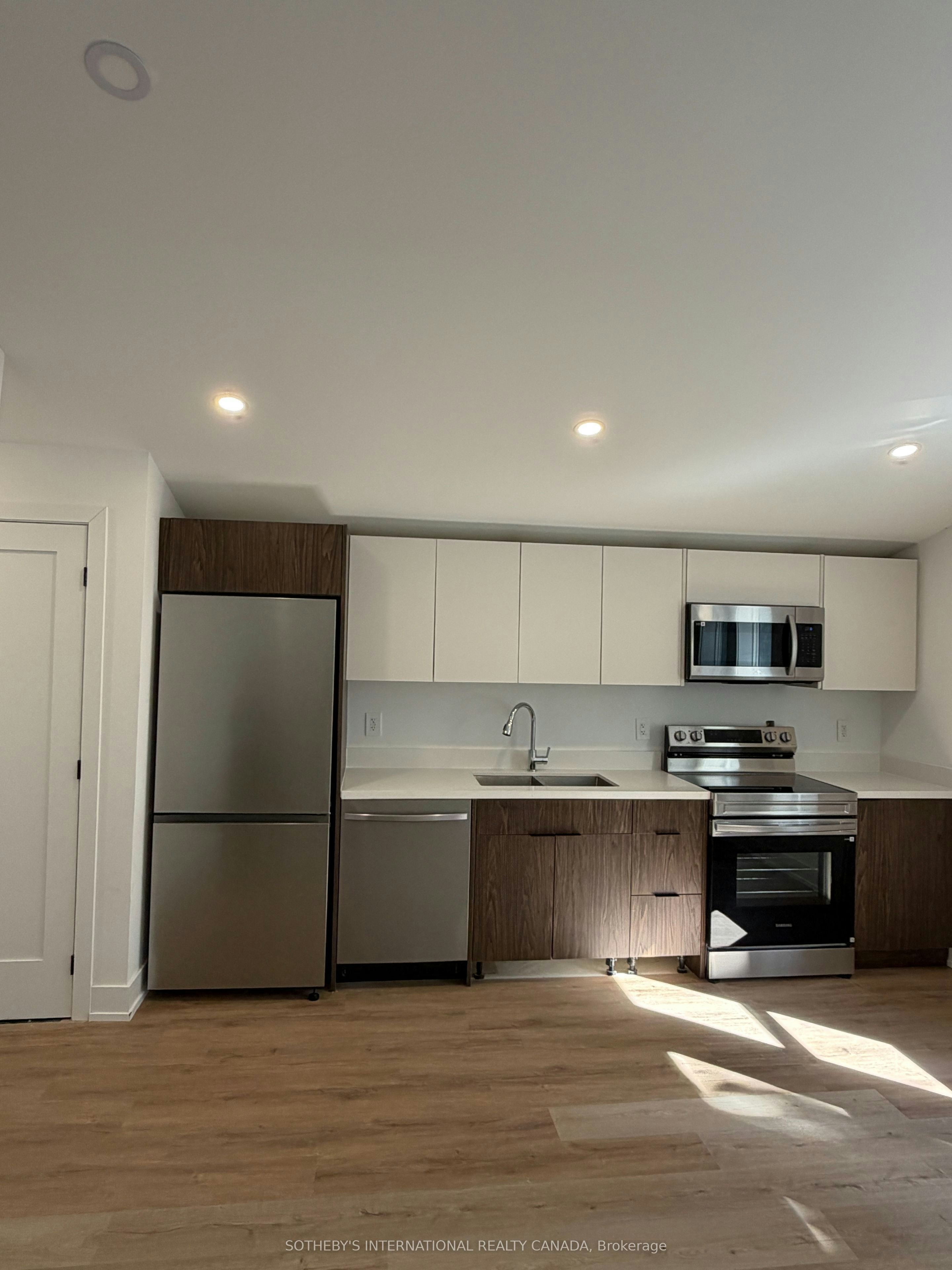 5-60 Cannon Road, Toronto, ON, M8Y 1S1 - 7