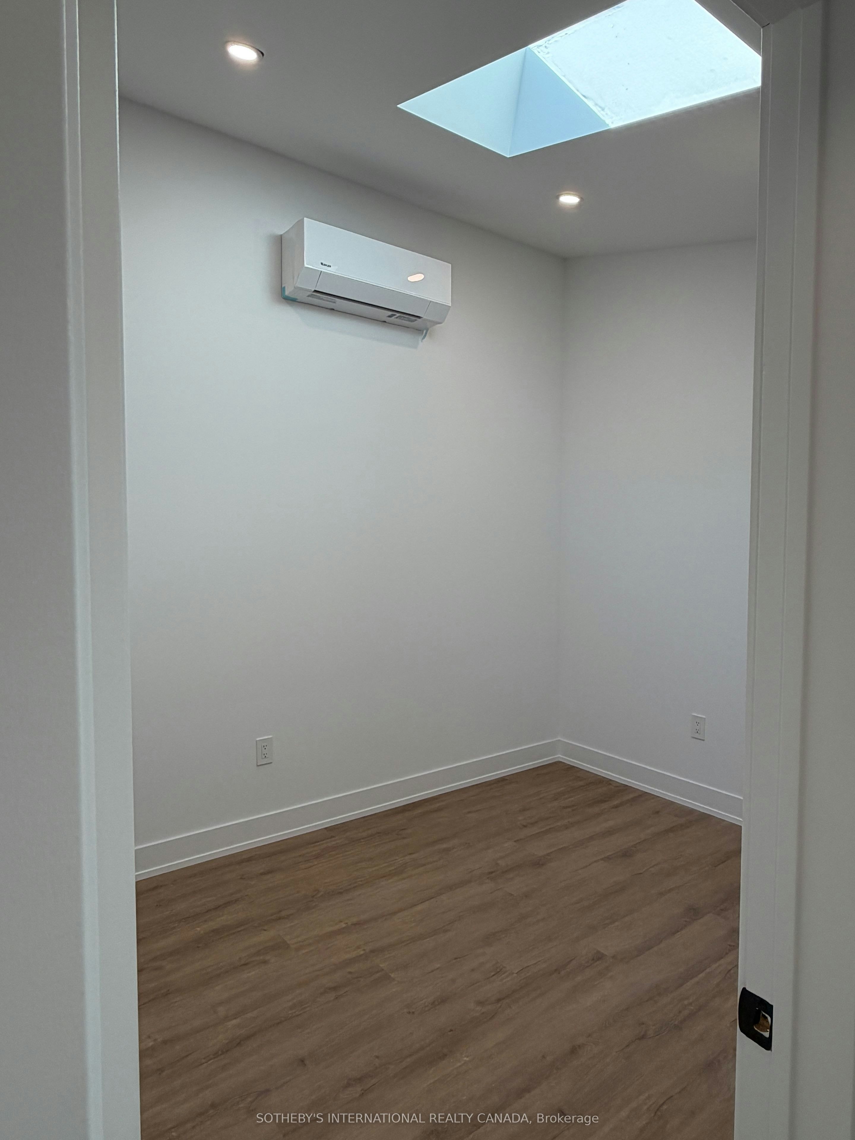 5-60 Cannon Road, Toronto, ON, M8Y 1S1 - 9