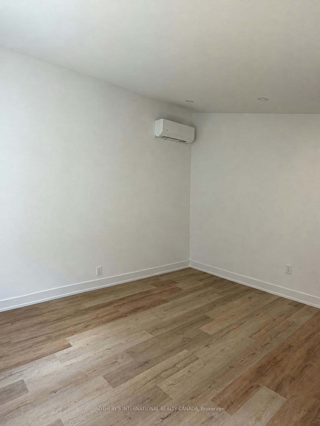 5-60 Cannon Road, Toronto, ON, M8Y 1S1 - 5