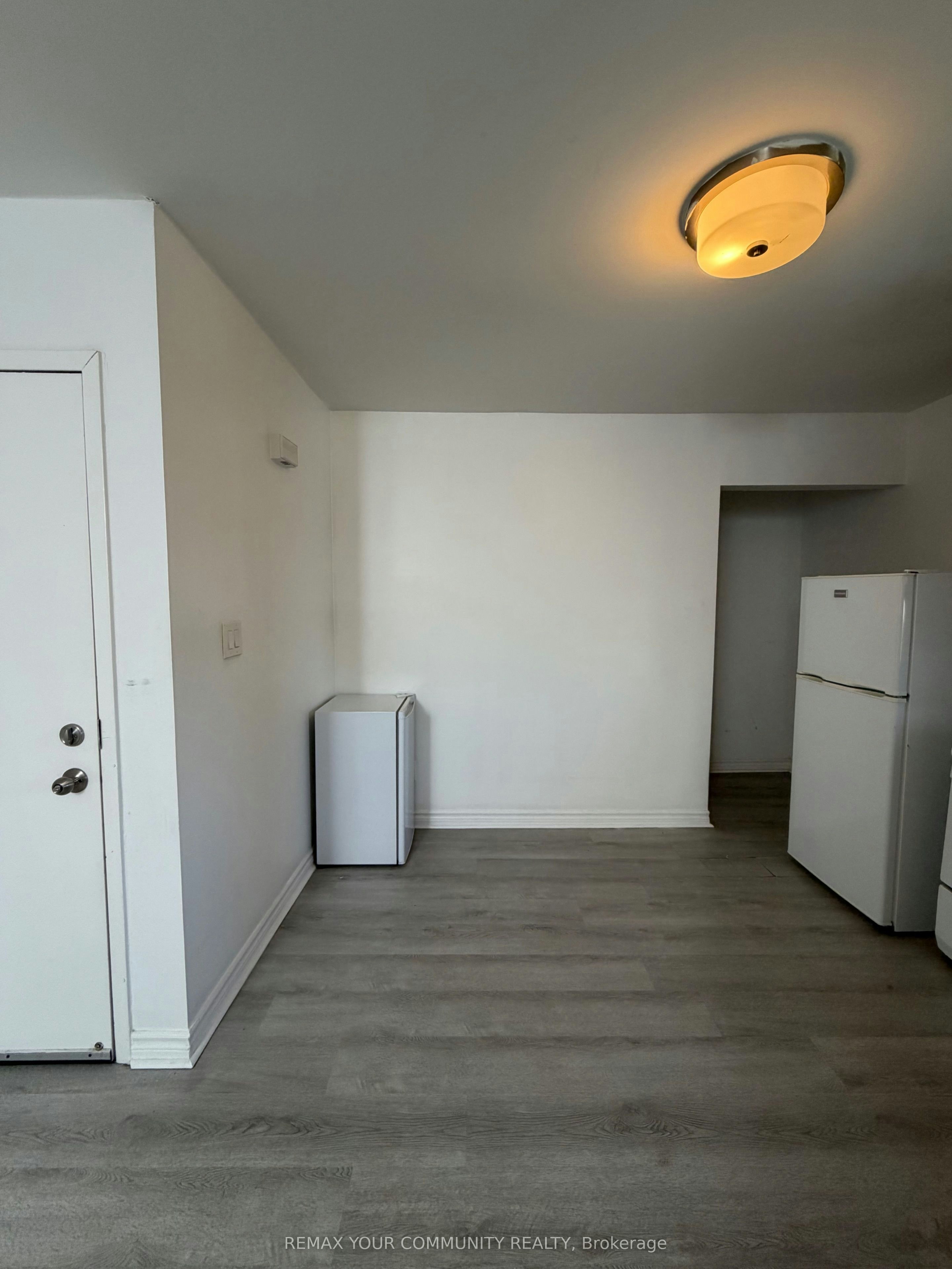 2nd Floor-129 Morrison Avenue, Toronto, ON, M6E 1M5 - 2