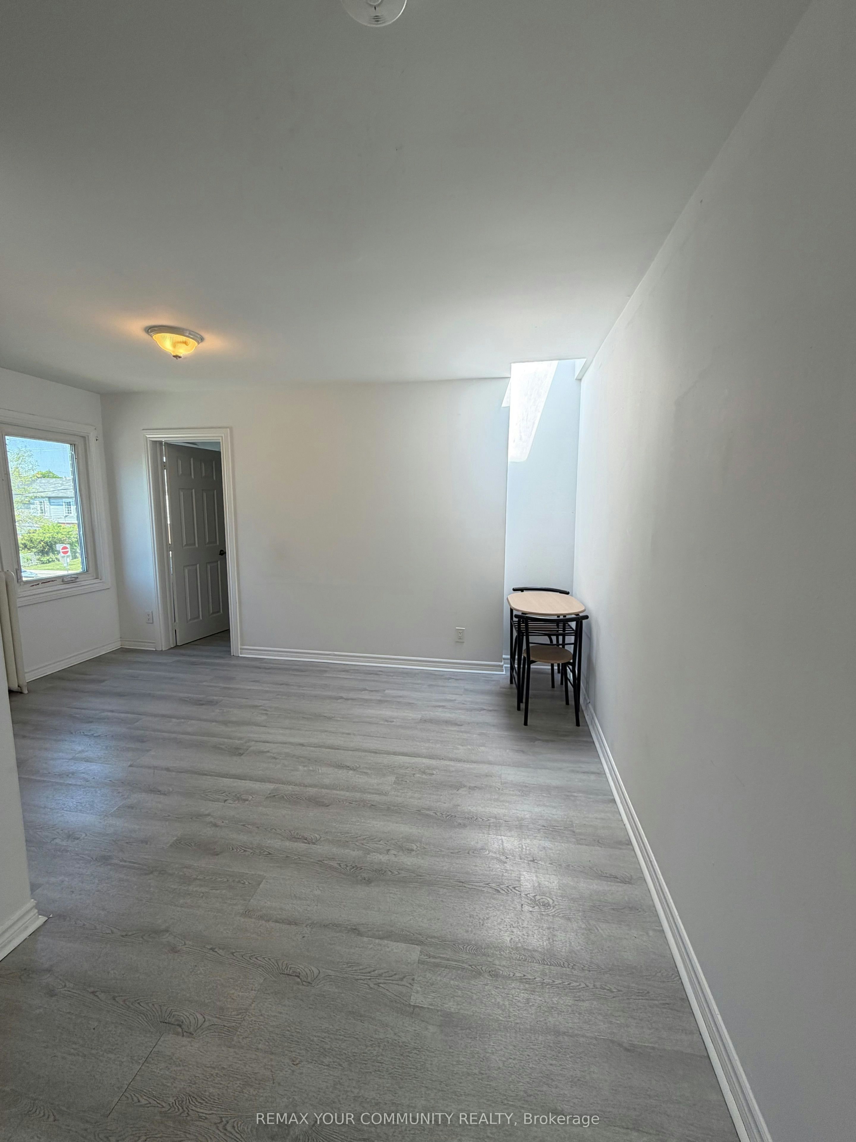 2nd Floor-129 Morrison Avenue, Toronto, ON, M6E 1M5 - 6