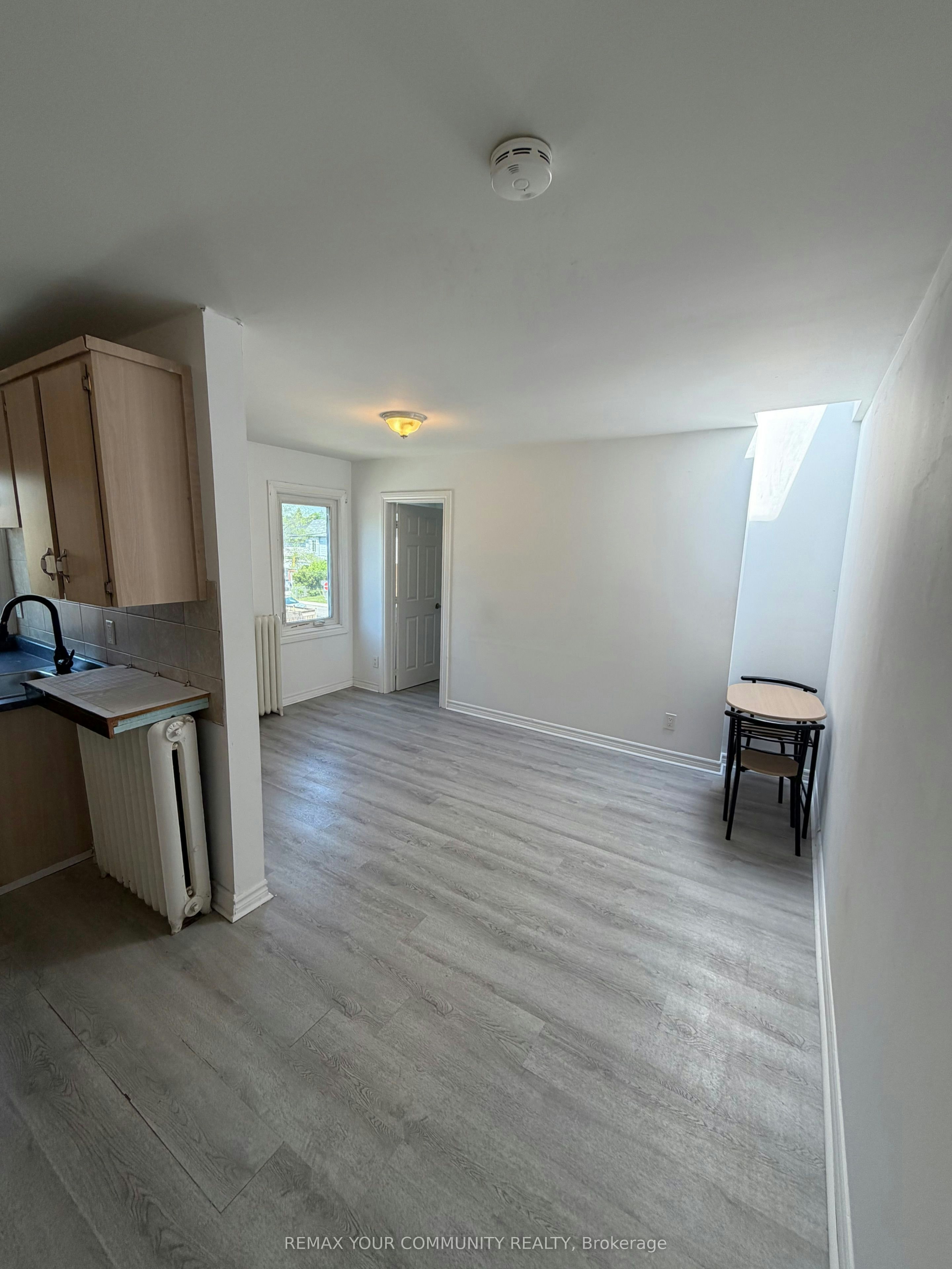 2nd Floor-129 Morrison Avenue, Toronto, ON, M6E 1M5 - 7