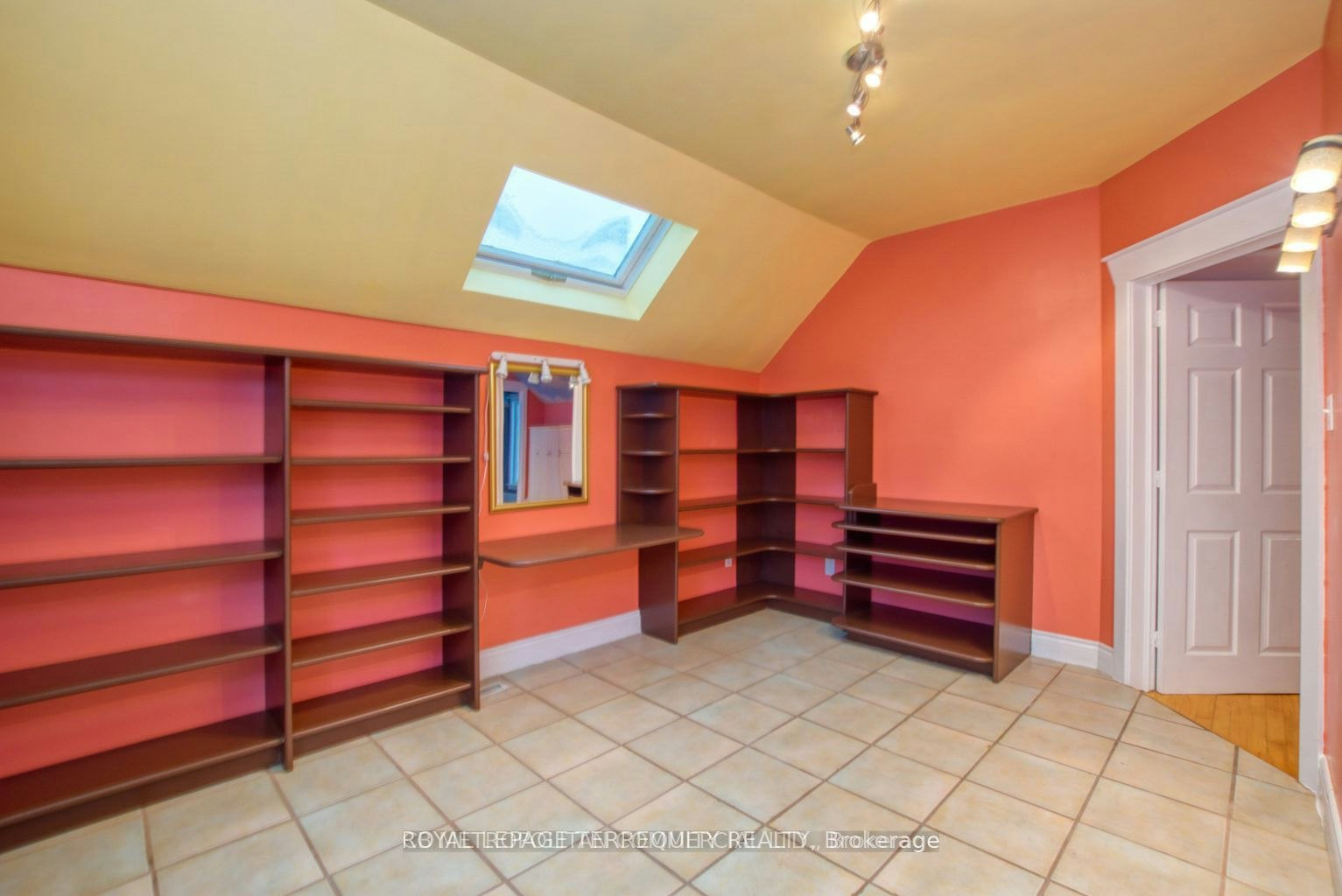 19 Mill Street N, Brampton, ON, L6X 1S5 - 21