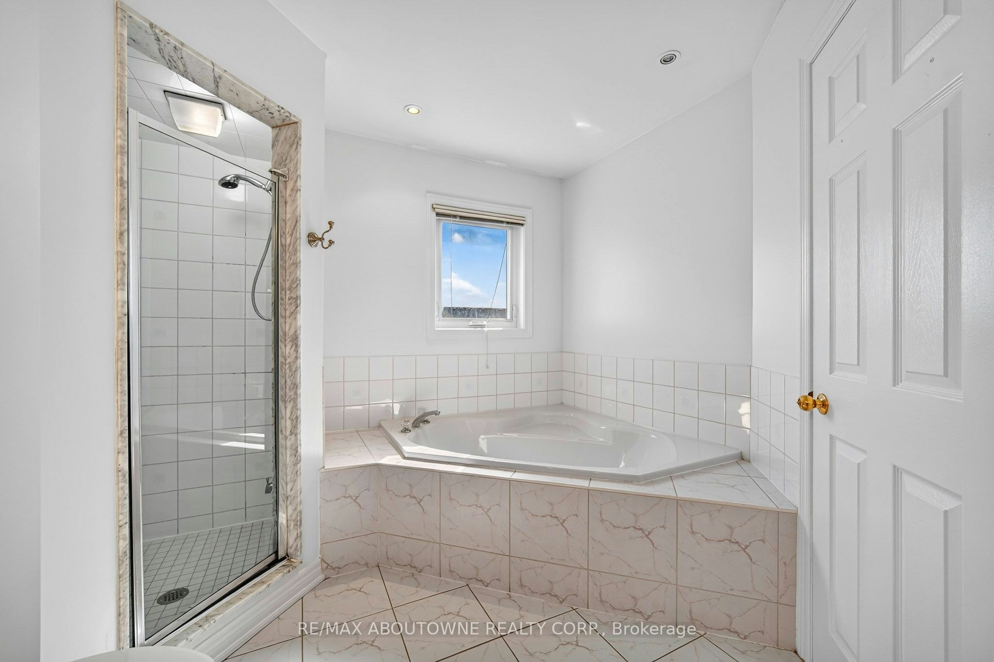 172 Roxton Road, Oakville, ON, L6H 6N1 - 33