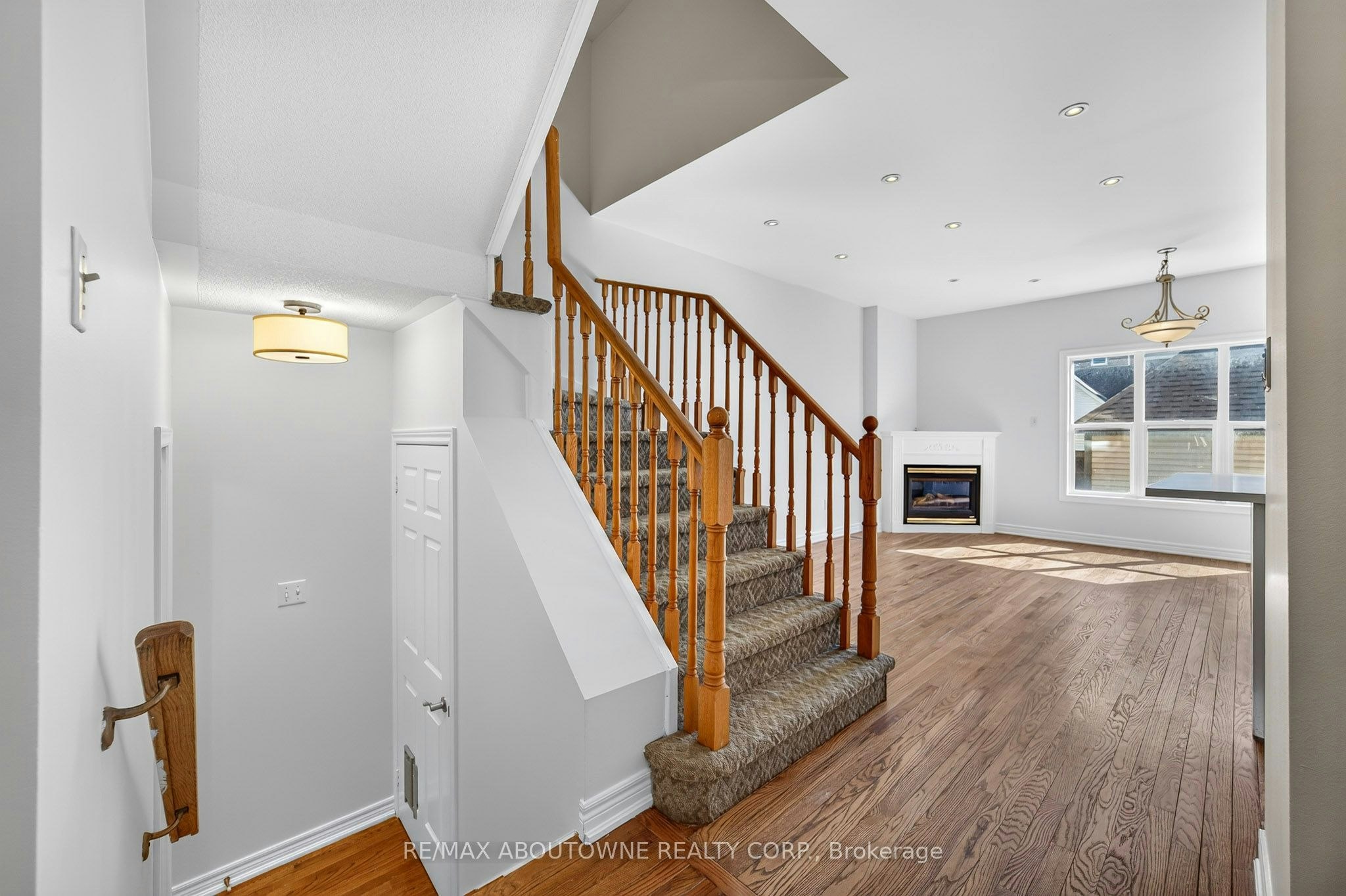 172 Roxton Road, Oakville, ON, L6H 6N1 - 8