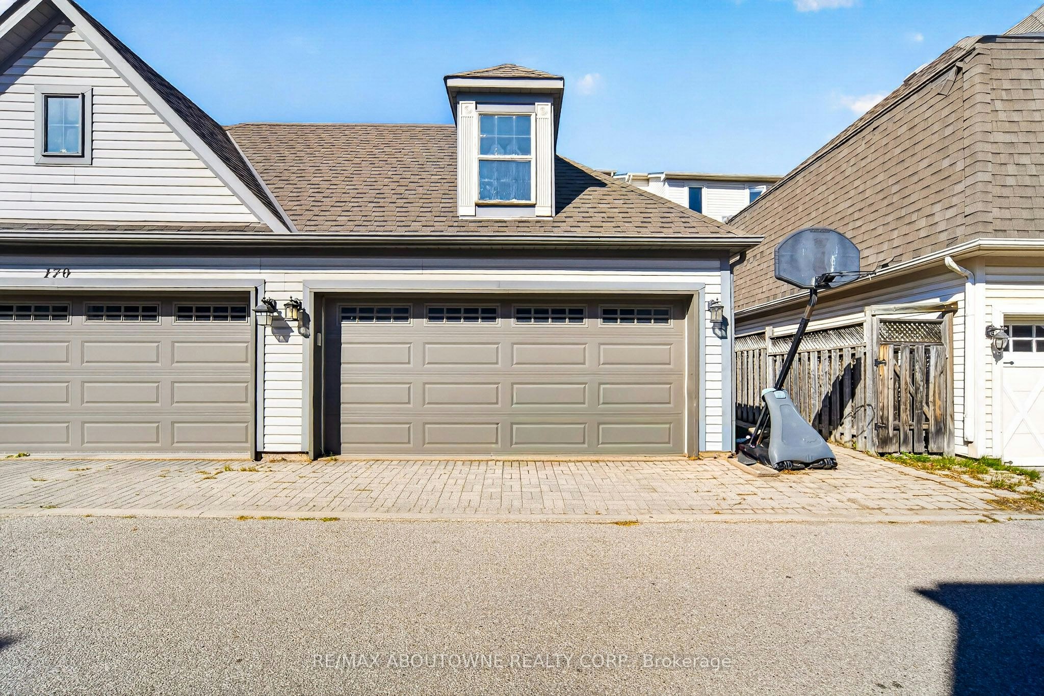 172 Roxton Road, Oakville, ON, L6H 6N1 - 42