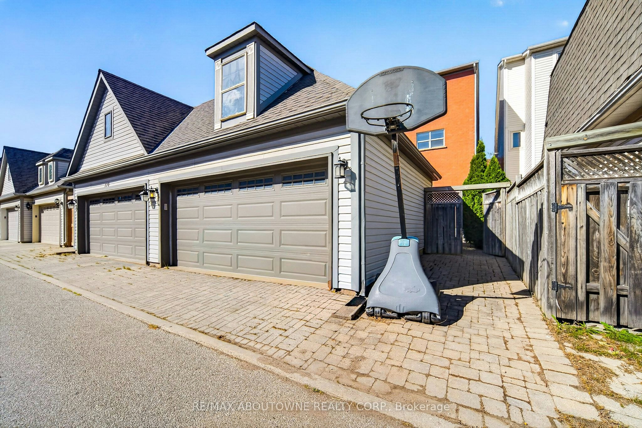 172 Roxton Road, Oakville, ON, L6H 6N1 - 41