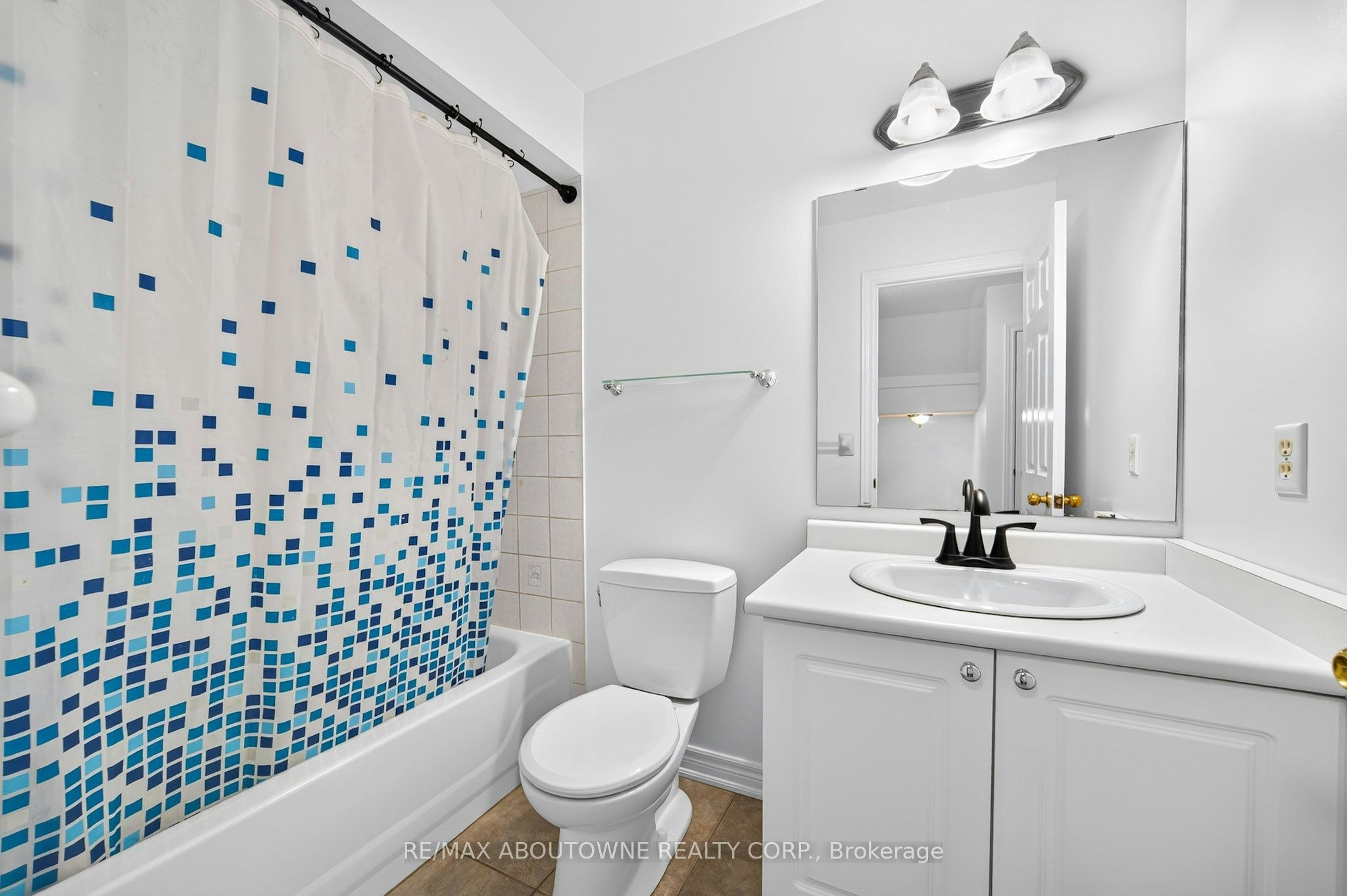 172 Roxton Road, Oakville, ON, L6H 6N1 - 24