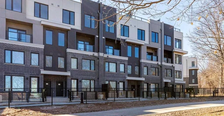 18-3483 Widdicombe Way, Mississauga, ON, L5L 0B8