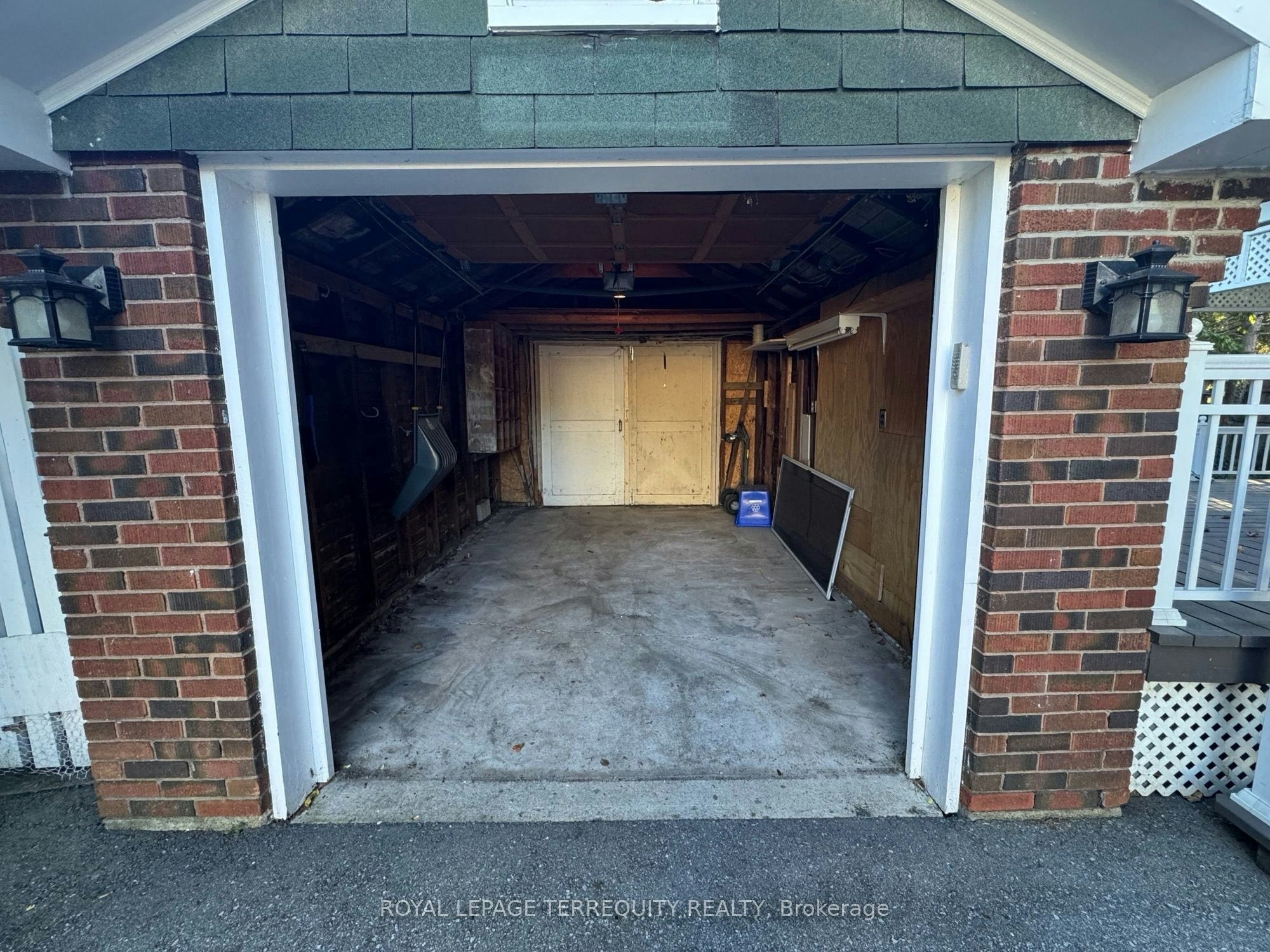 17 Mill Street N, Brampton, ON, L6X 1S5 4