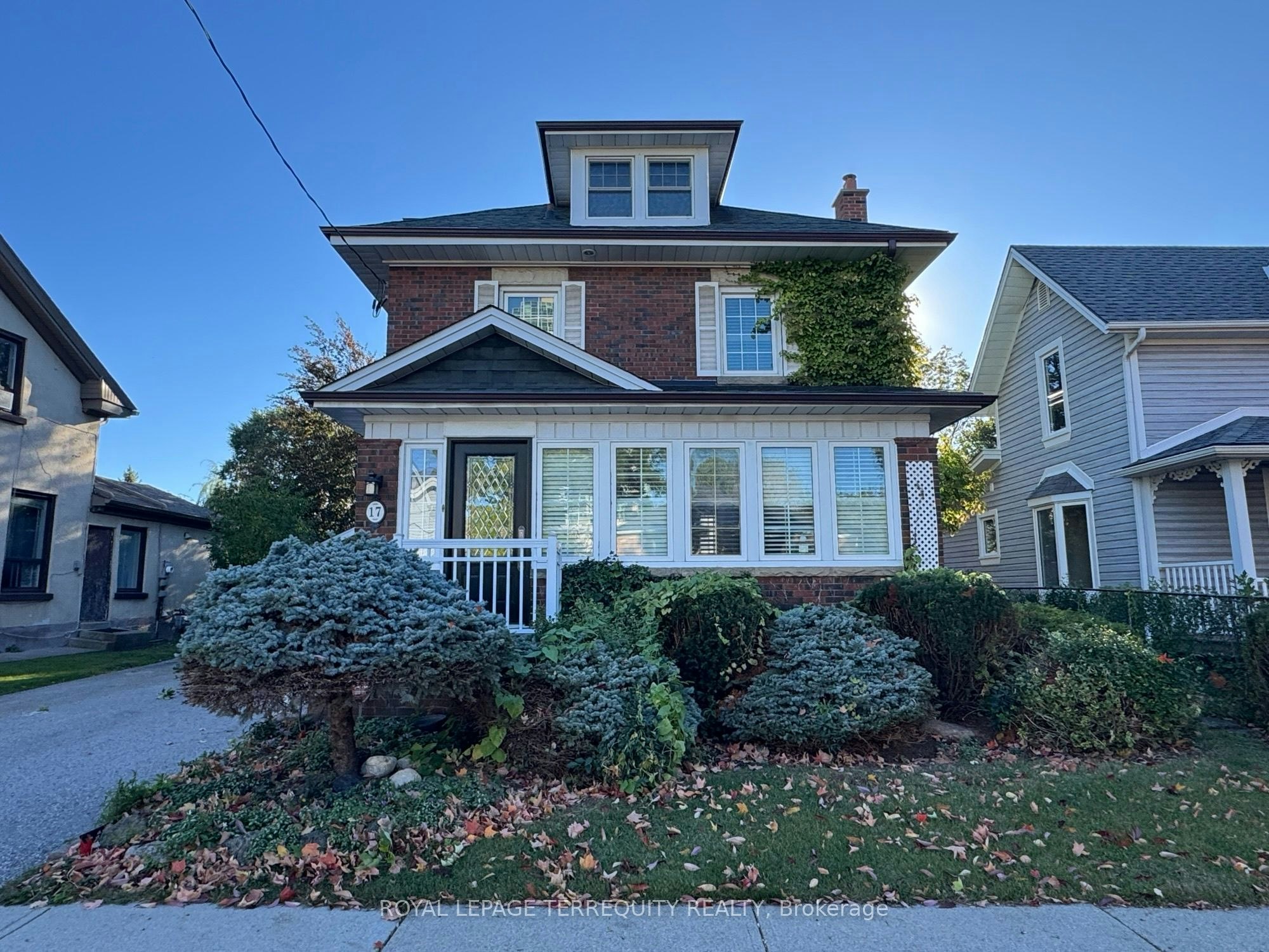 17 Mill Street N, Brampton, ON, L6X 1S5 1