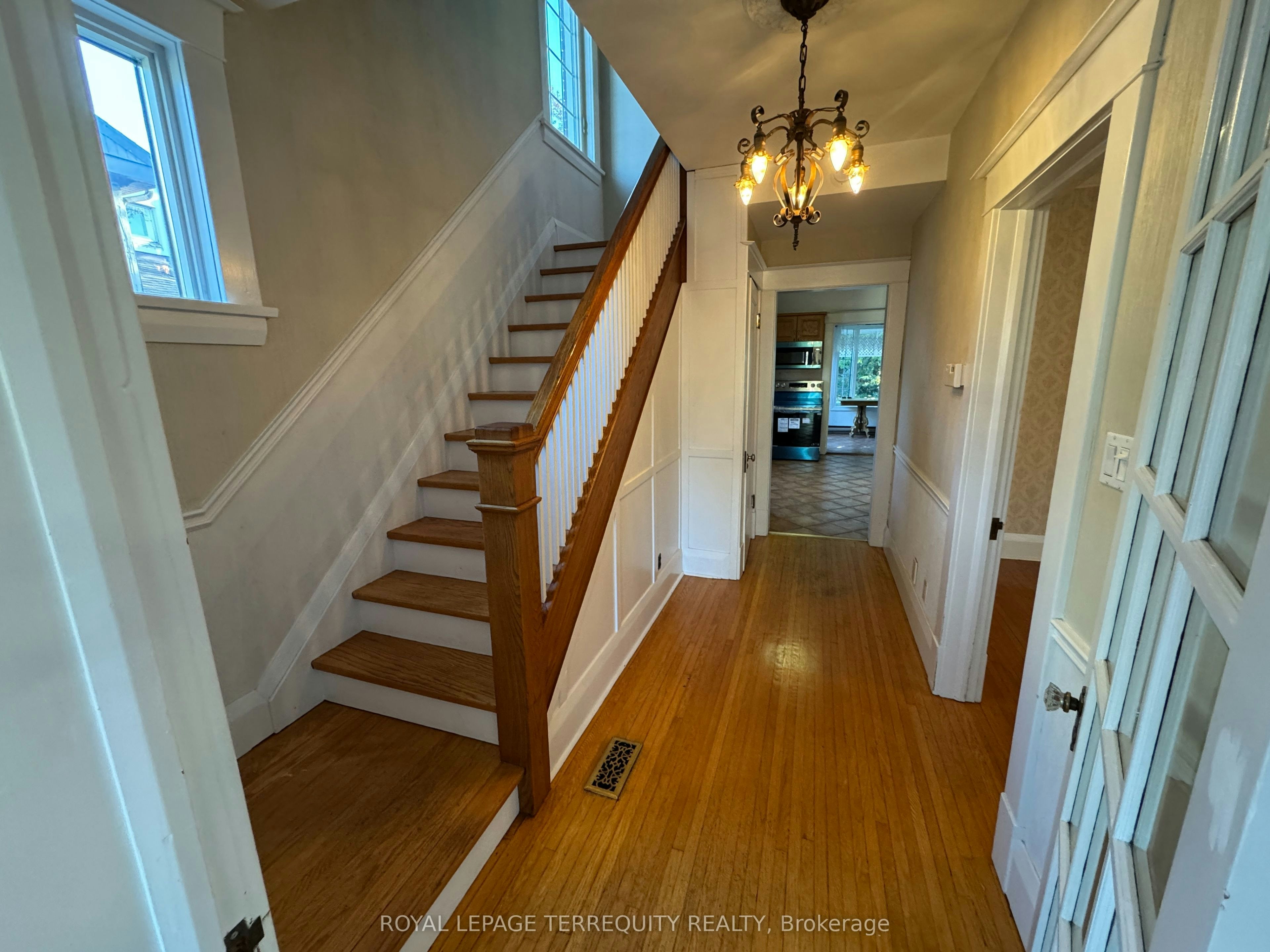 17 Mill Street N, Brampton, ON, L6X 1S5 - 6