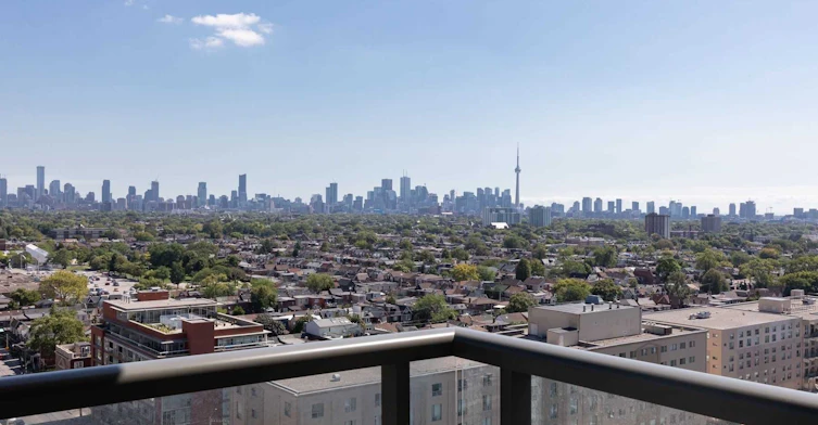 2202-1420 Dupont Street, Toronto, ON, M6H 4J8 - 8