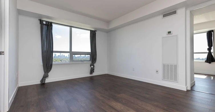 2202-1420 Dupont Street, Toronto, ON, M6H 4J8 - 2