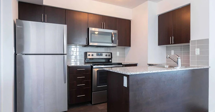 2202-1420 Dupont Street, Toronto, ON, M6H 4J8 - 3