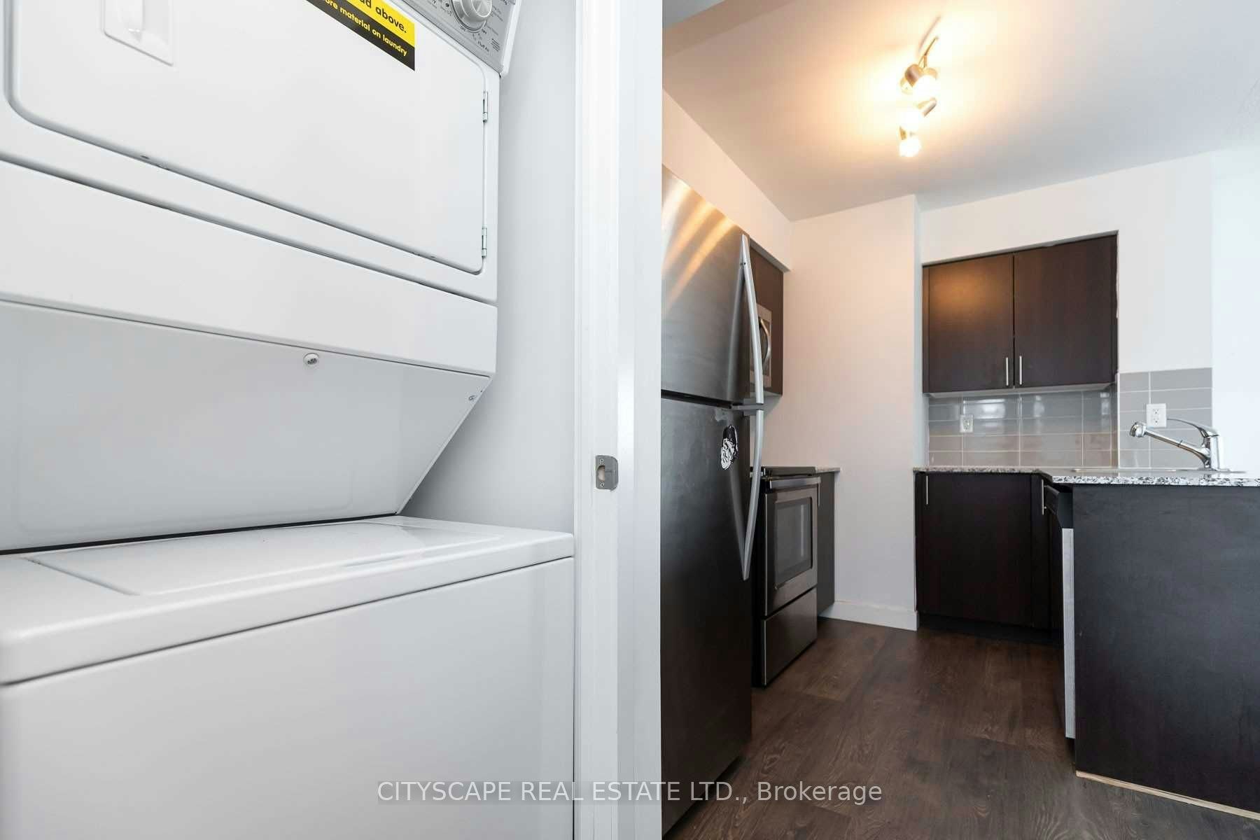 2202-1420 Dupont Street, Toronto, ON, M6H 4J8 - 11