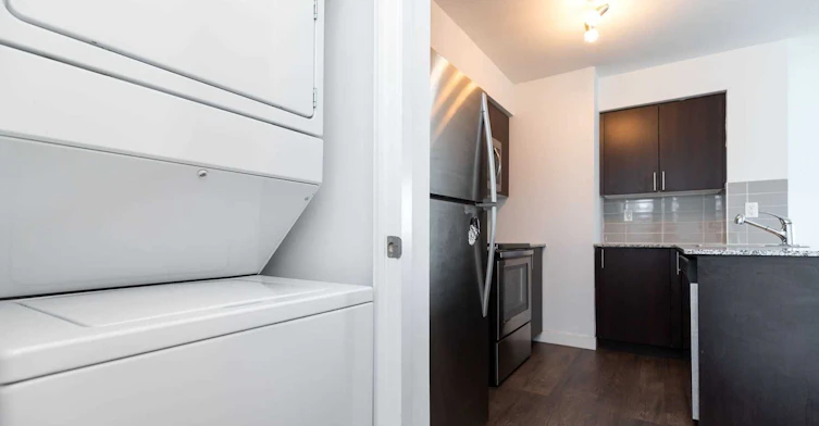 2202-1420 Dupont Street, Toronto, ON, M6H 4J8 - 11
