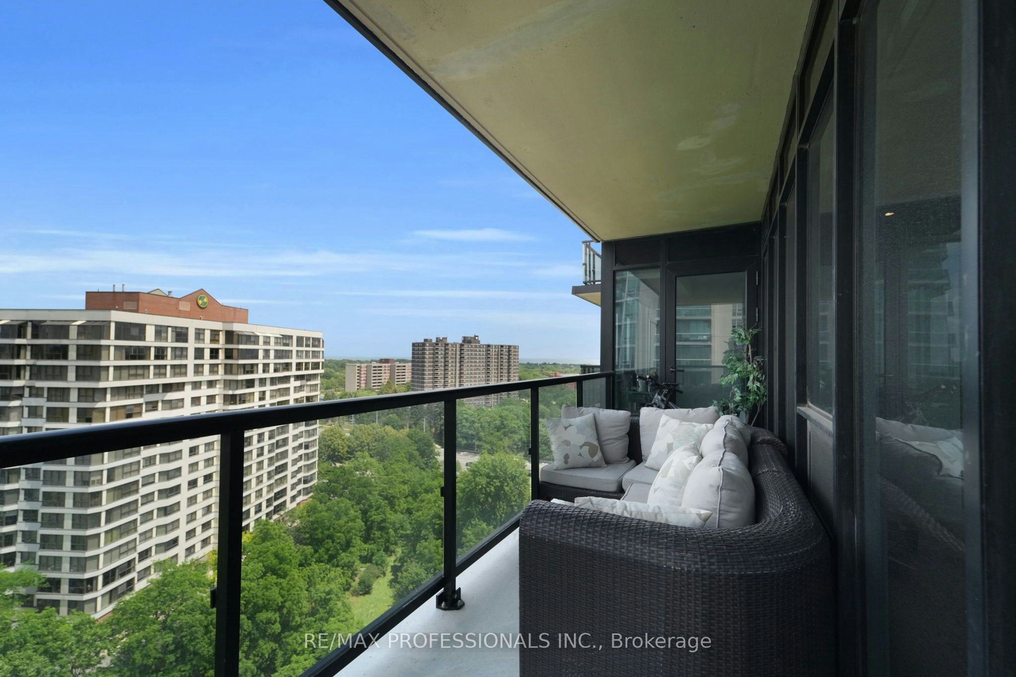 1402-1035 Southdown Road, Mississauga, ON, L5J 0A2 - 40
