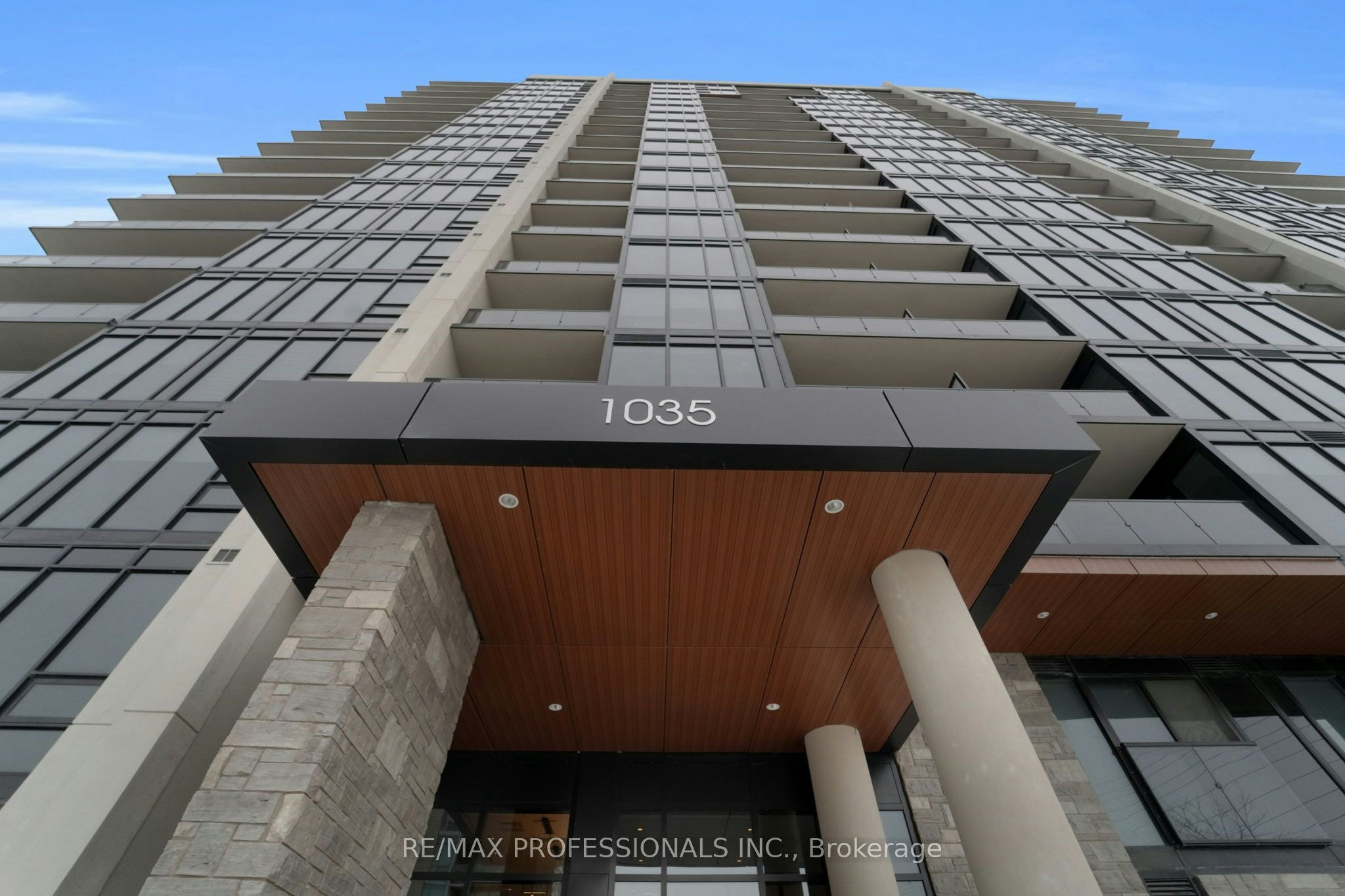 1402-1035 Southdown Road, Mississauga, ON, L5J 0A2 - 2