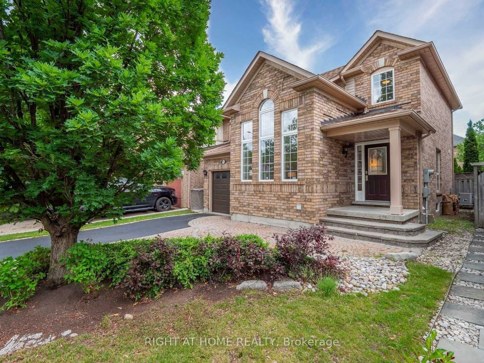 5555 Bridgeport Gate, Mississauga, ON, L5M 6N1 - 2