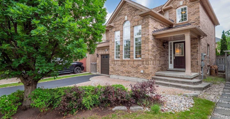 5555 Bridgeport Gate, Mississauga, ON, L5M 6N1 - 2