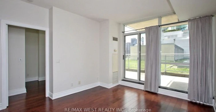 903-225 Webb Drive, Mississauga, ON, L5B 4P2 - 14