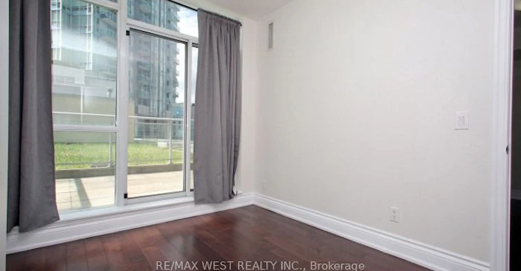903-225 Webb Drive, Mississauga, ON, L5B 4P2 - 16