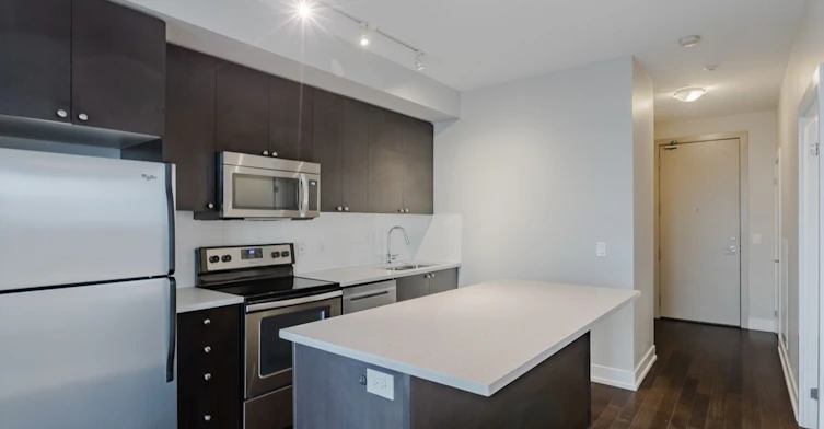 801-1638 Bloor Street W, Toronto, ON, M6P 0A6 - 3