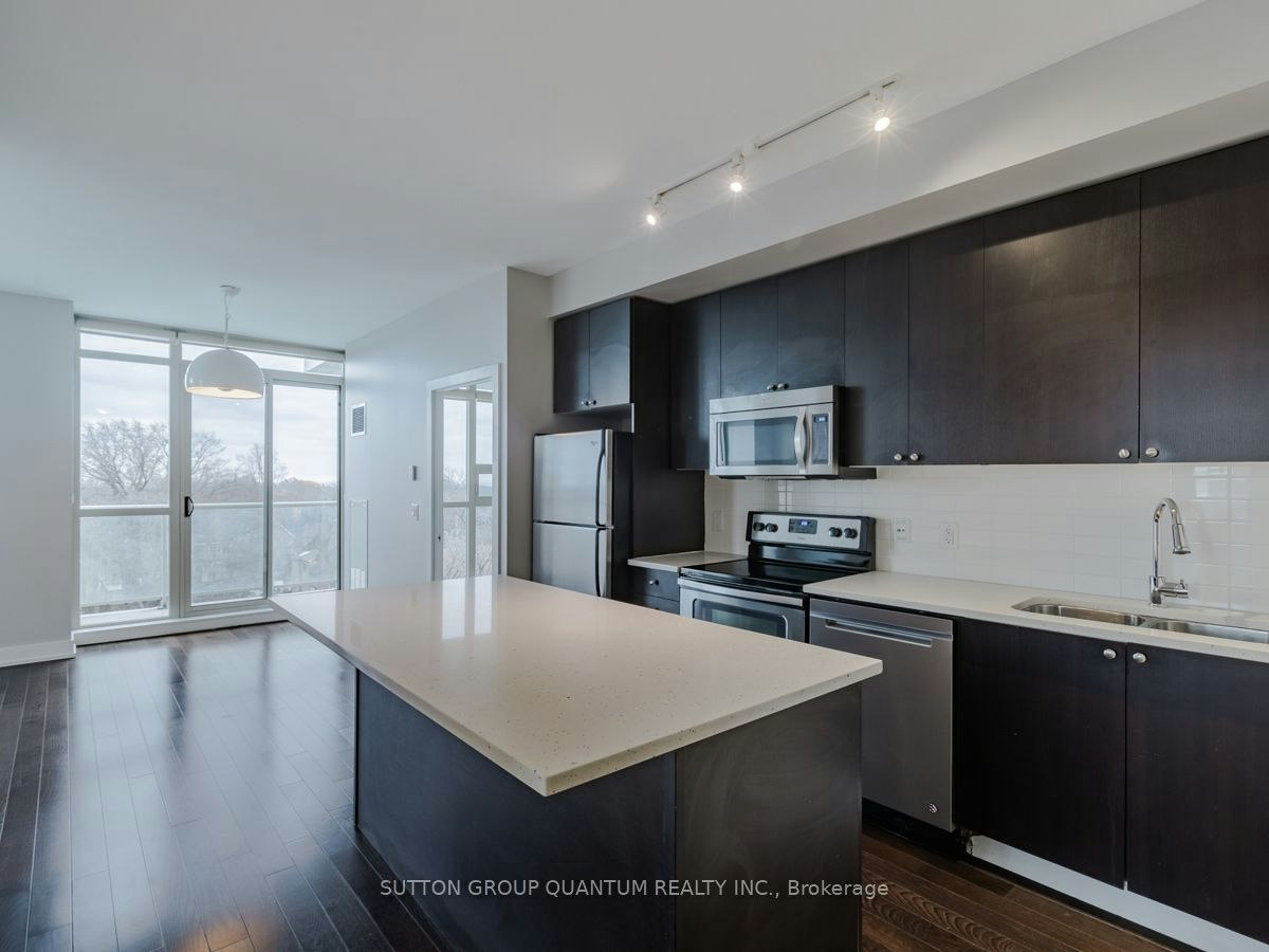 801-1638 Bloor Street W, Toronto, ON, M6P 0A6 - 2