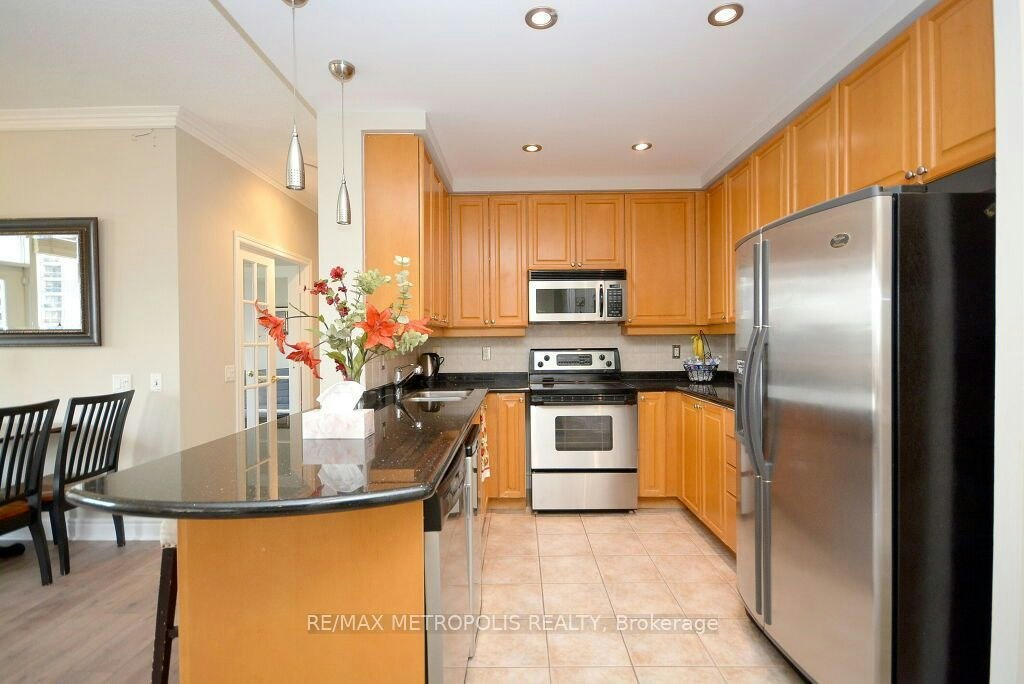 2612-25 Kingsbridge Garden Circle, Mississauga, ON, L5R 4B1 - 8