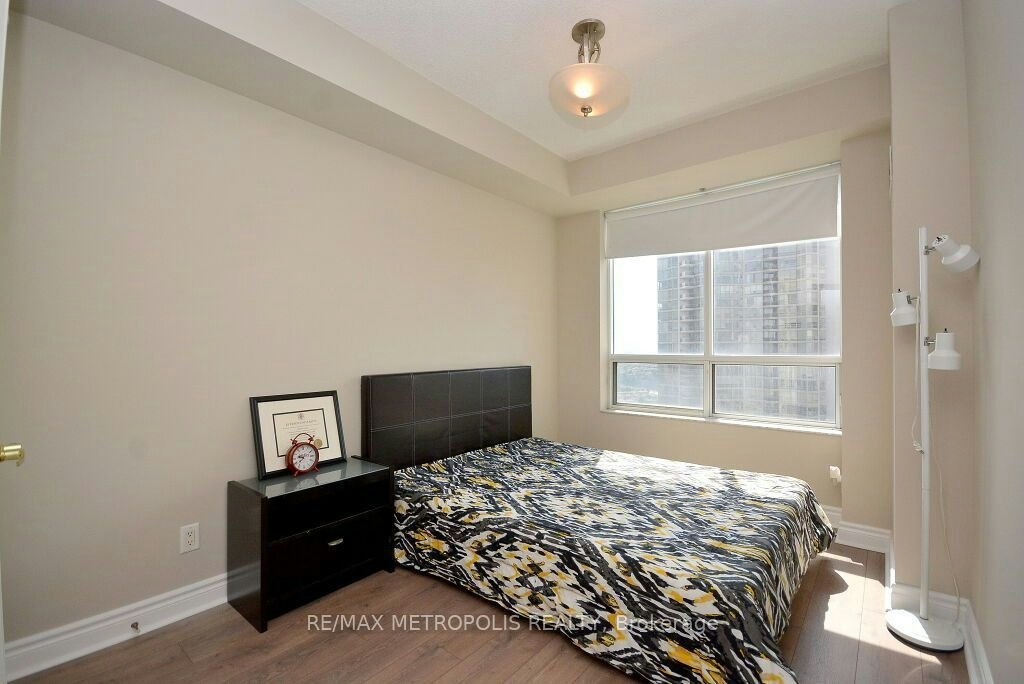 2612-25 Kingsbridge Garden Circle, Mississauga, ON, L5R 4B1 - 19