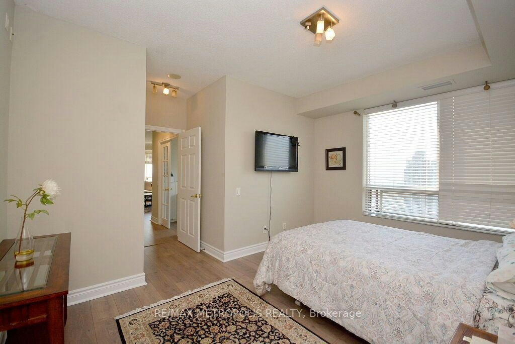 2612-25 Kingsbridge Garden Circle, Mississauga, ON, L5R 4B1 - 16