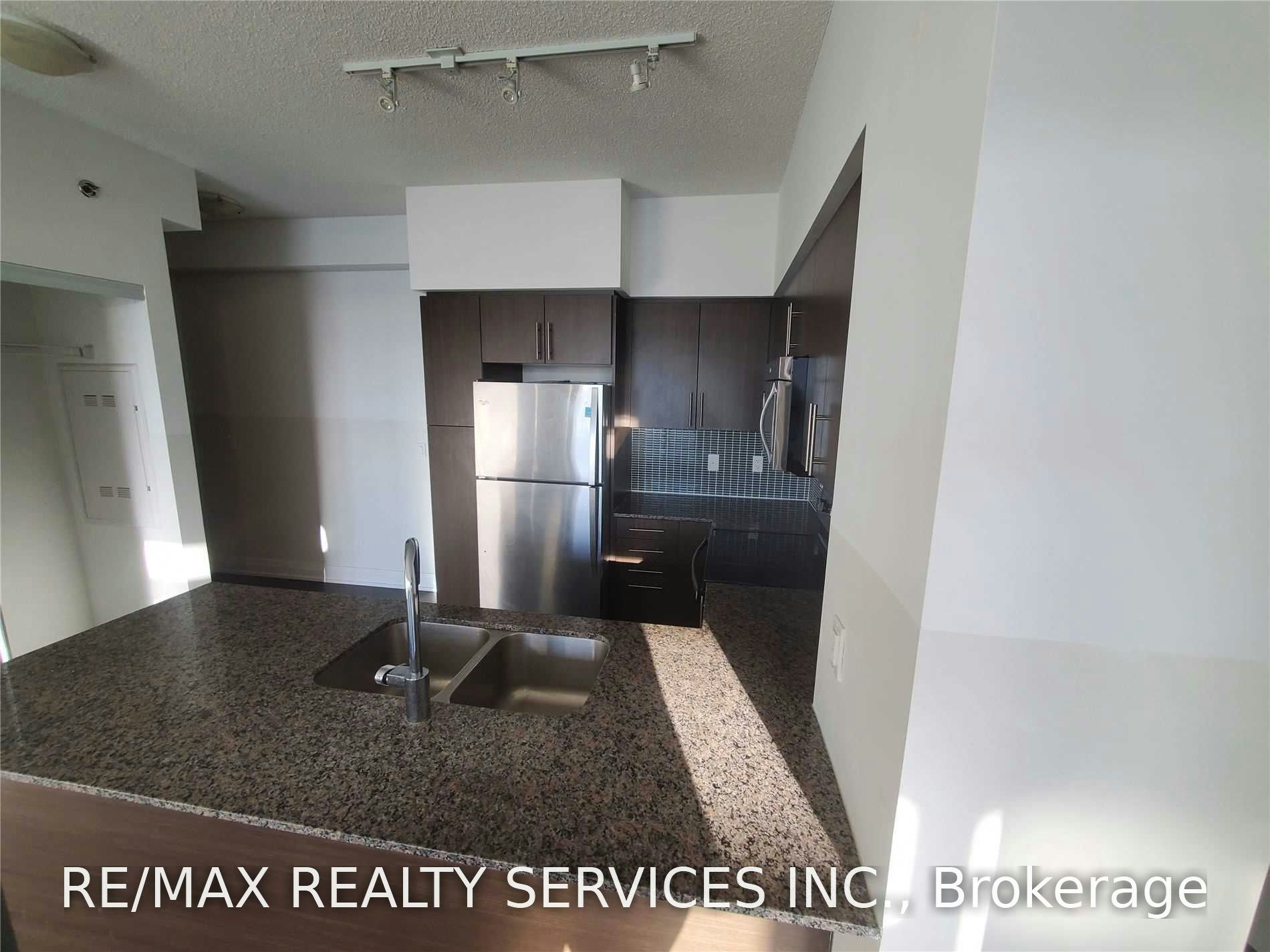 1701-65 Speers Road, Oakville, ON, L6K 3V5 - 7