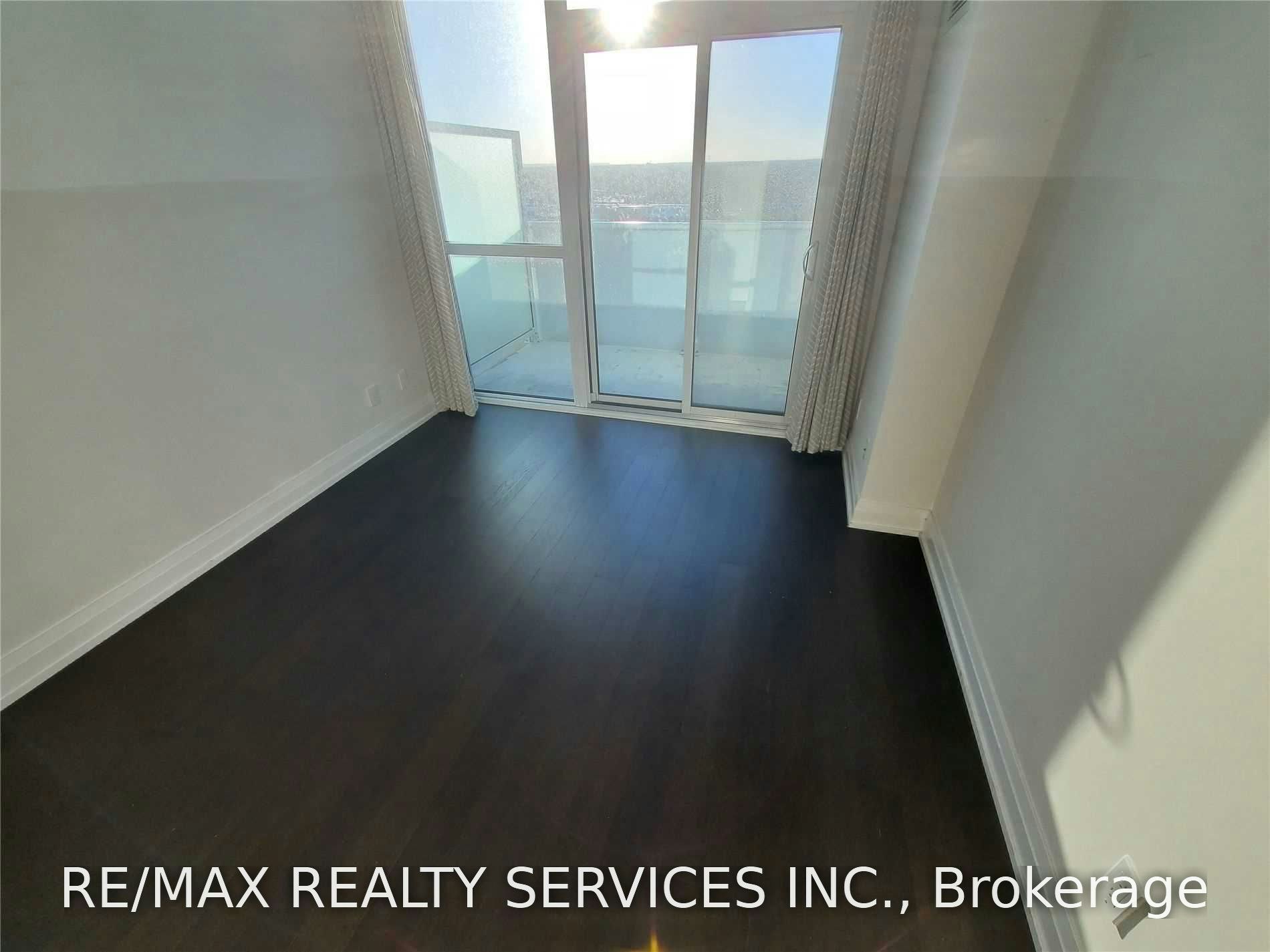 1701-65 Speers Road, Oakville, ON, L6K 3V5 - 11