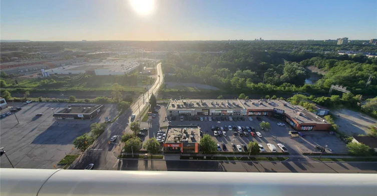 1701-65 Speers Road, Oakville, ON, L6K 3V5