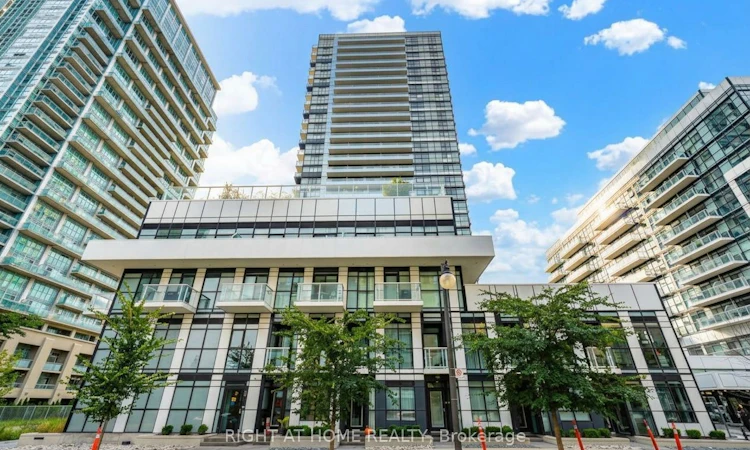 402-251 Manitoba Street