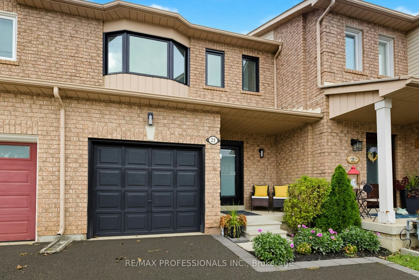 21 Waterbury Street, Caledon, ON, L7E 1X2