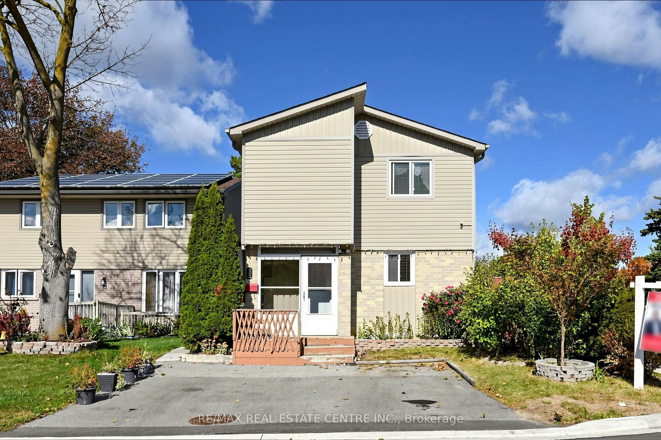 1 Hawkins Court, Brampton, ON, L6S 2N7