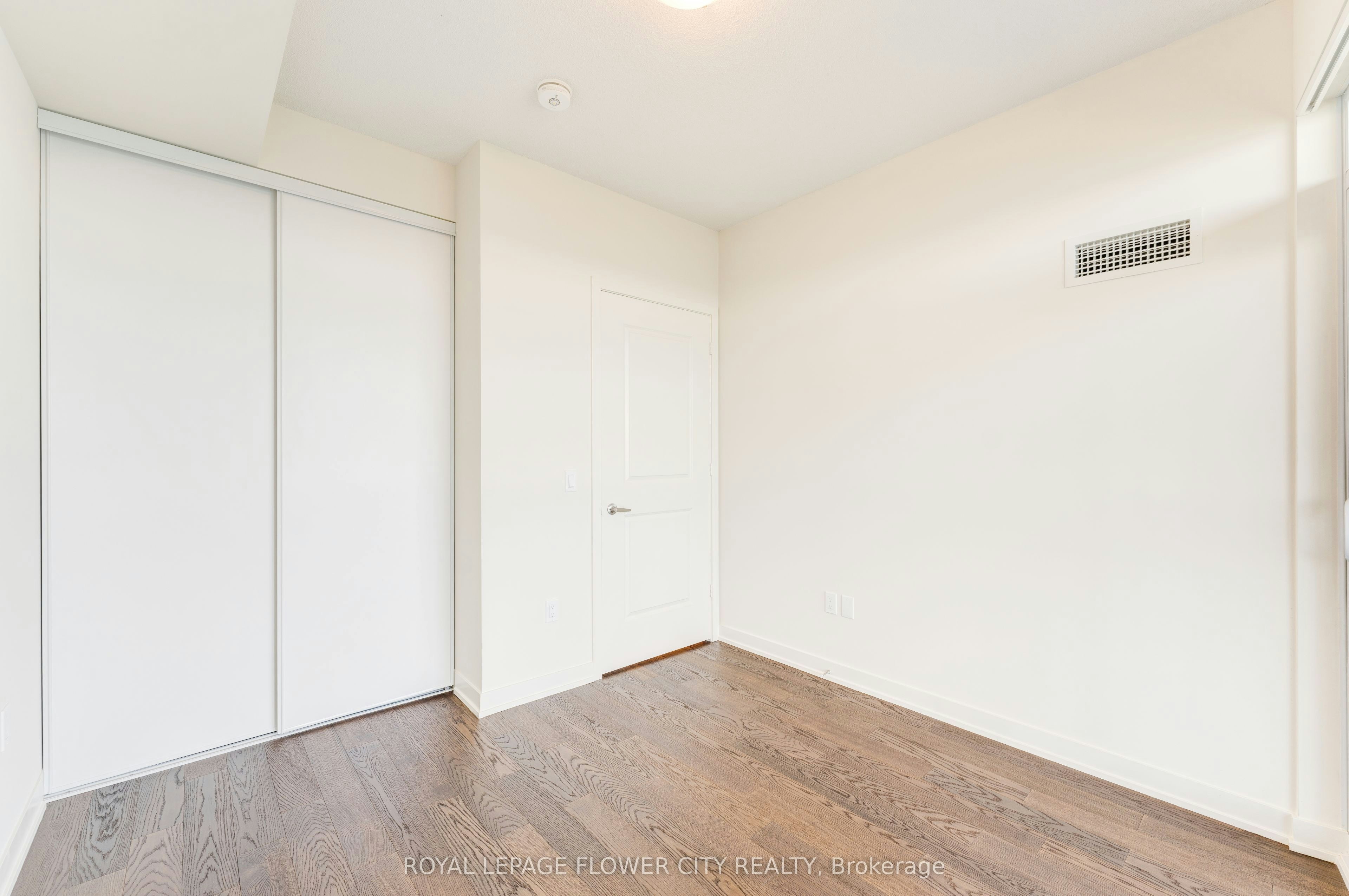 PH404-38 Annie Craig Drive, Toronto, ON, M8V 0G9 - 26